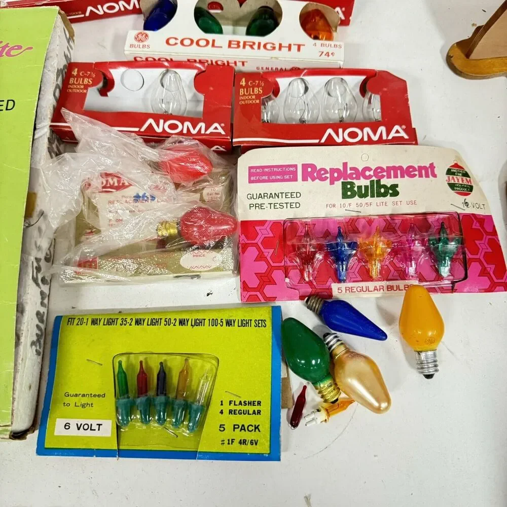 HUGE Lot VTG Christmas Lights Bulbs Untested GE Holibrite Westinghouse C7.5 Etc